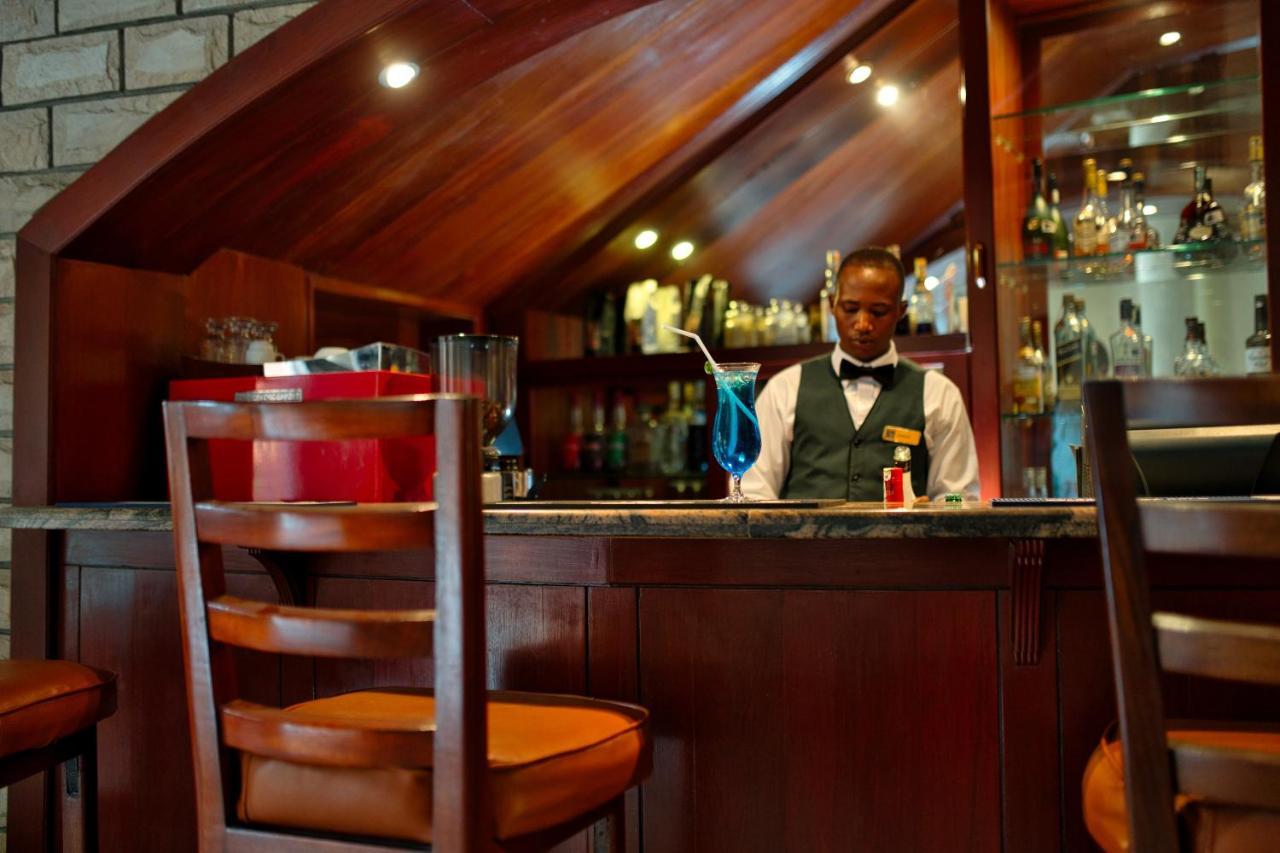 Kibo Palace Hotel Аруша Екстериор снимка