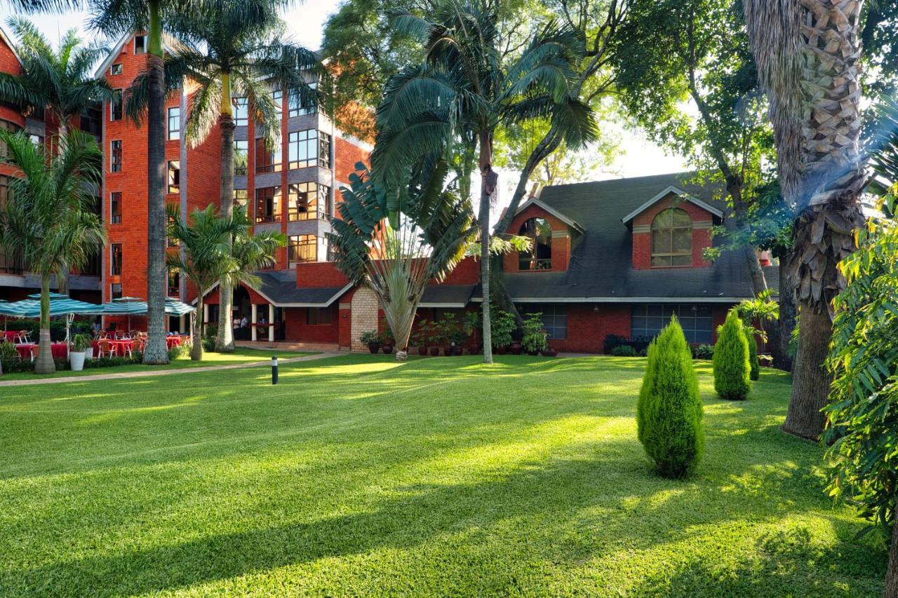 Kibo Palace Hotel Аруша Екстериор снимка