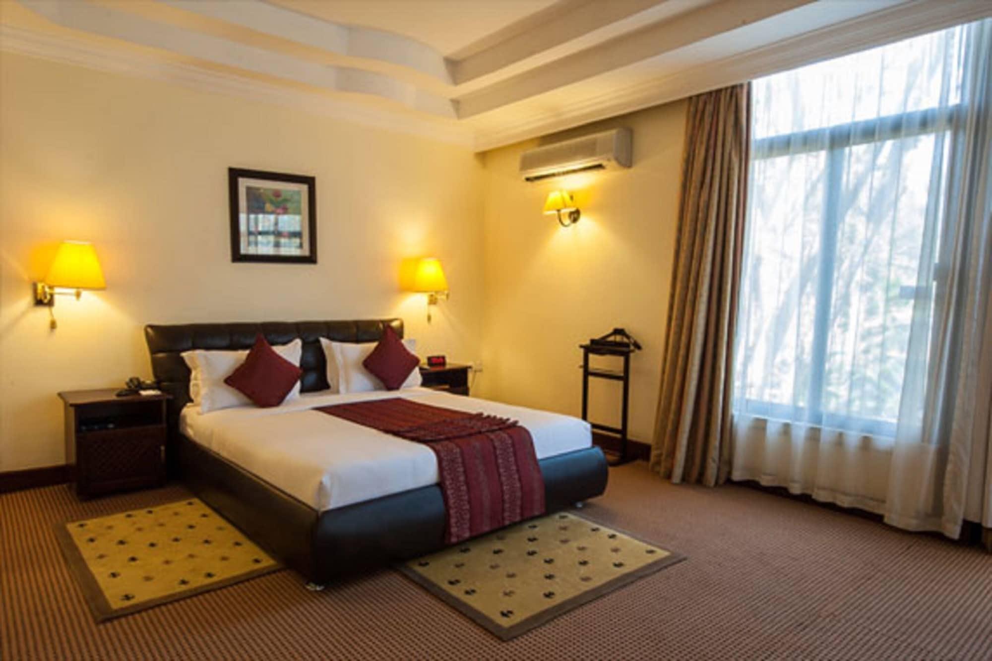 Kibo Palace Hotel Аруша Екстериор снимка