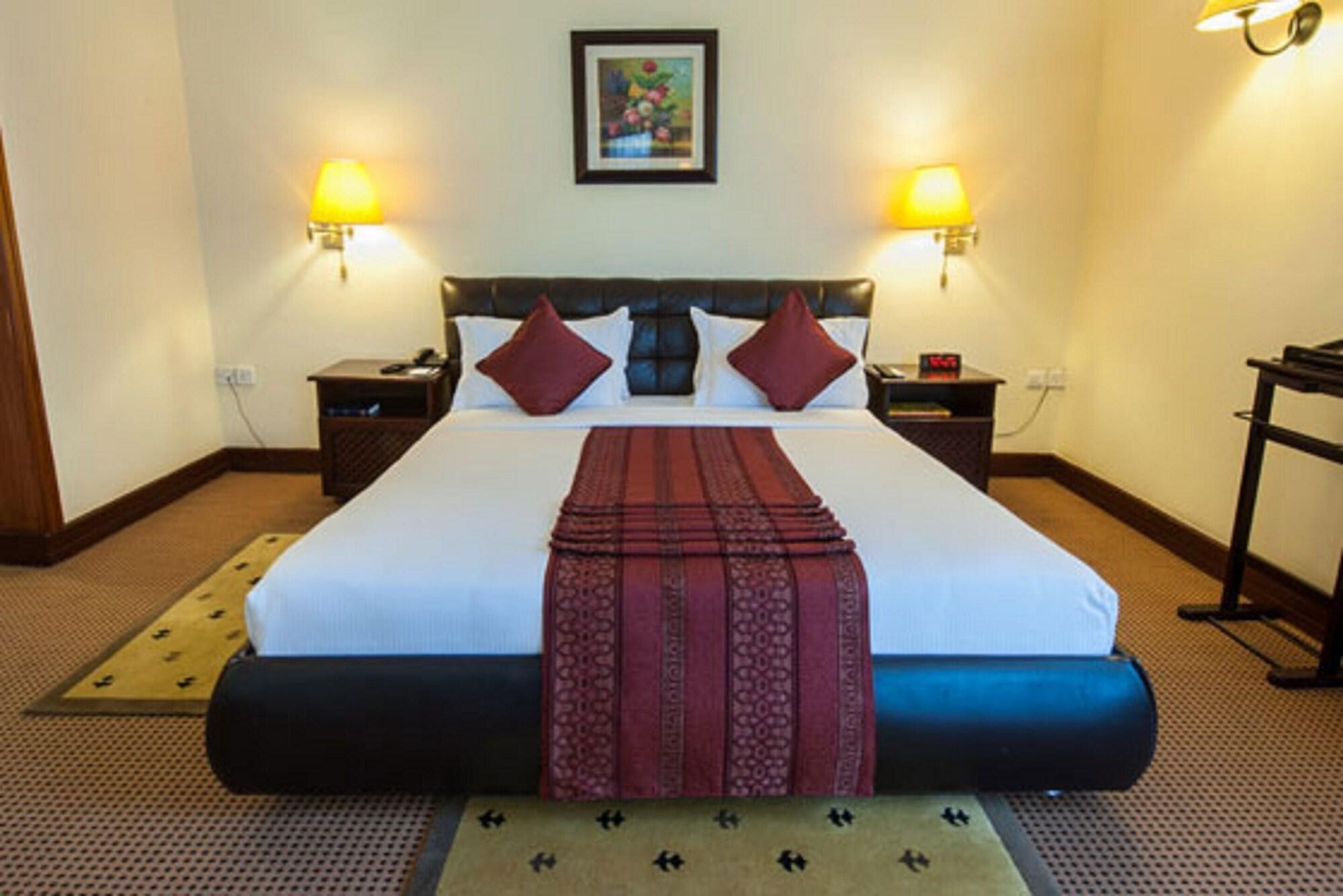 Kibo Palace Hotel Аруша Екстериор снимка
