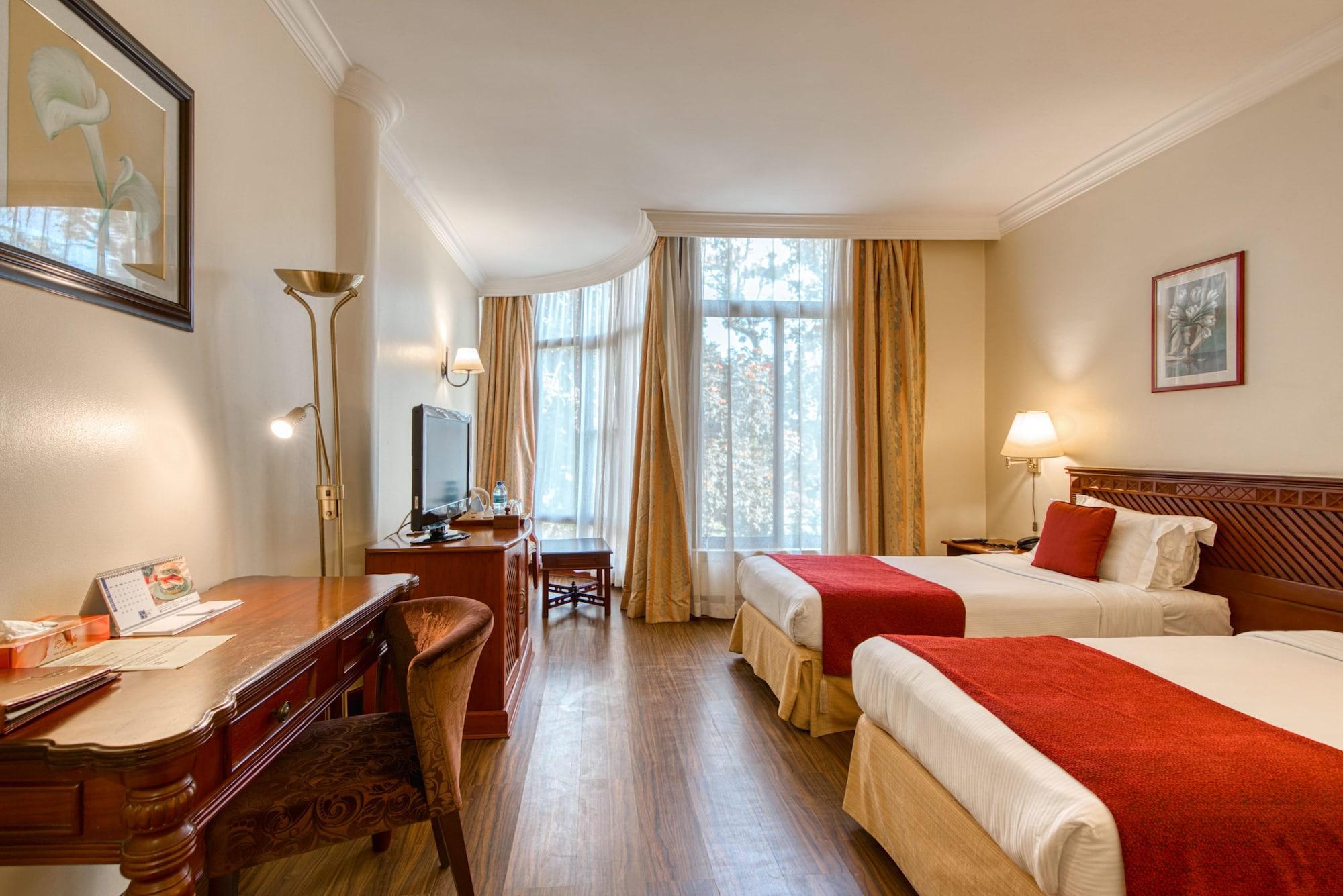 Kibo Palace Hotel Аруша Екстериор снимка