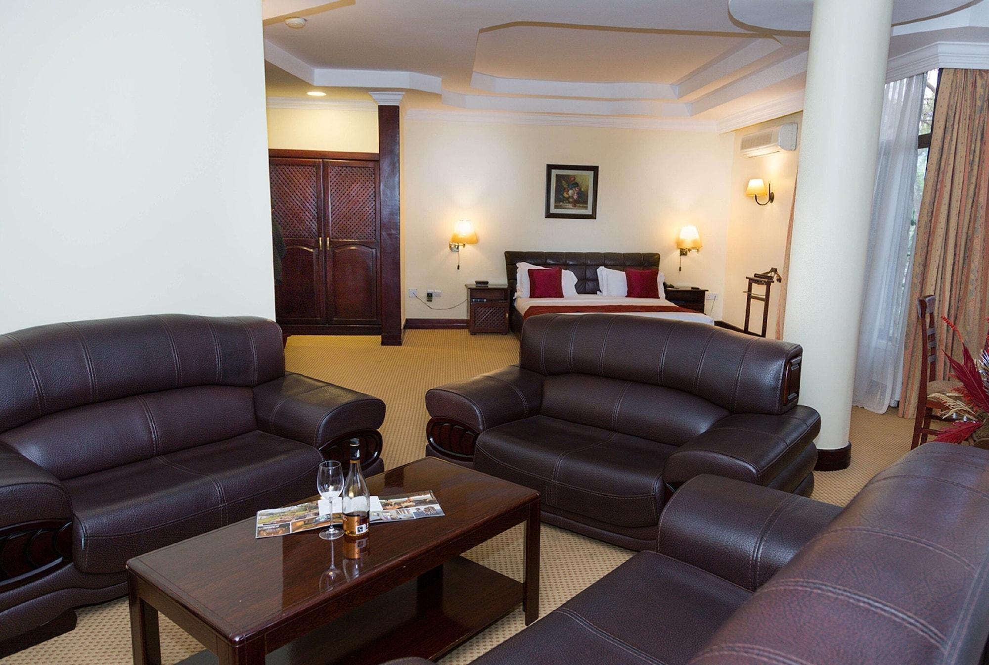Kibo Palace Hotel Аруша Екстериор снимка